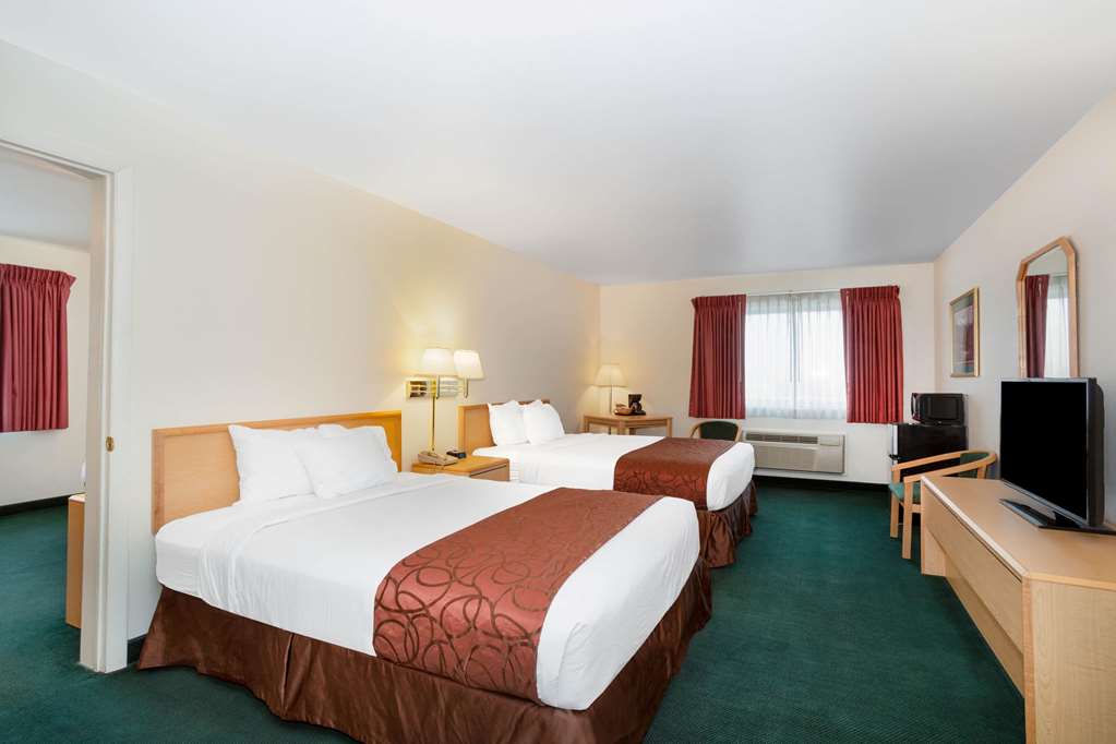 Inn at Lander Travelodge by Wyndham - photo 20