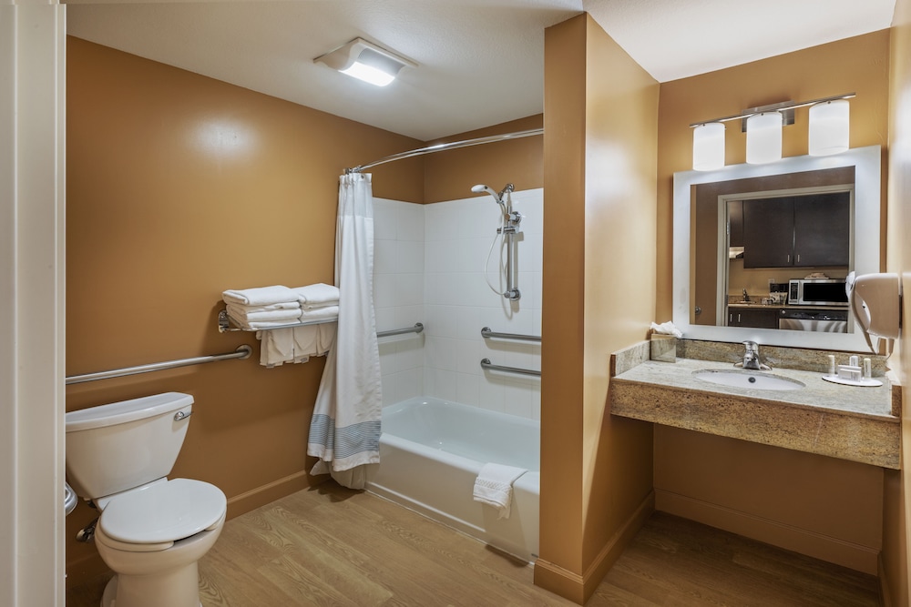 Towneplace Suites by Marriott Broken Arrow - photo 36