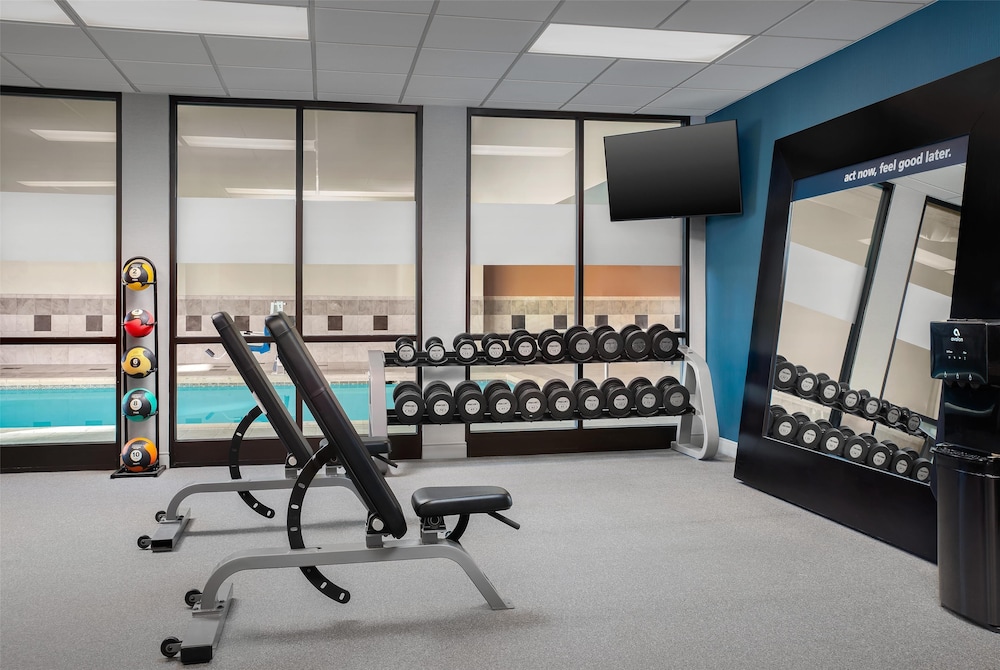Hampton Inn & Suites Omaha Downtown - photo 30