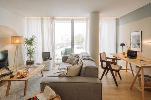 Circeo 2 bedrooms and balcony in Alvalade — 4-Star Luxury Hotel in Lisbon, Portugal