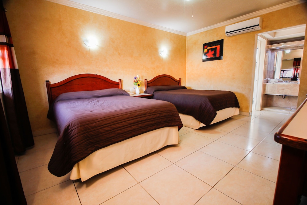 Hotel & Suites Marrod in Chihuahua, Mexico