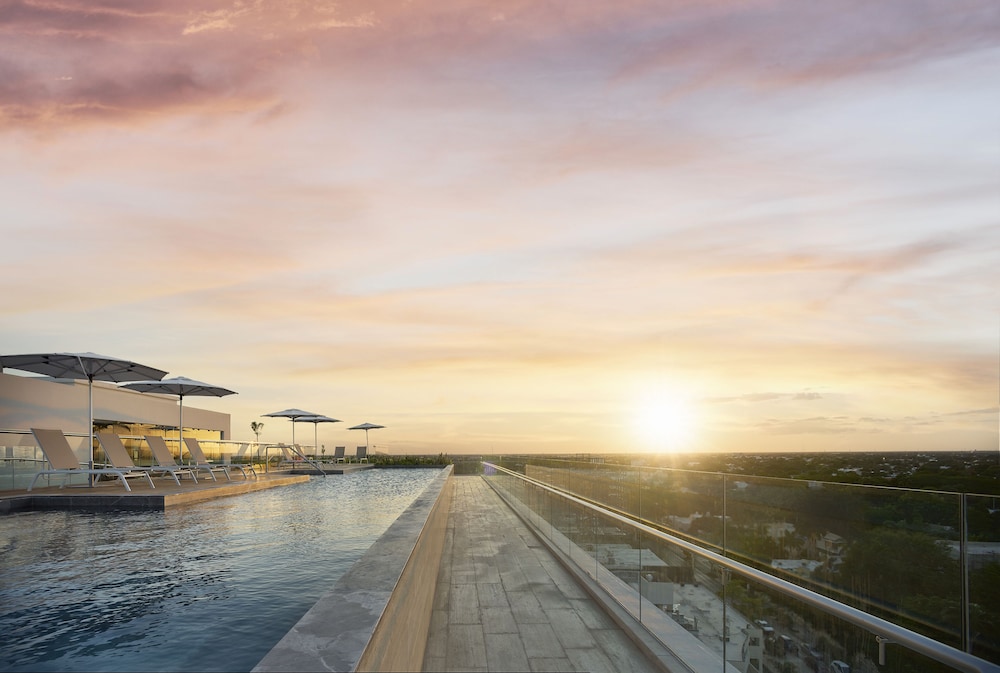Rooftop pool