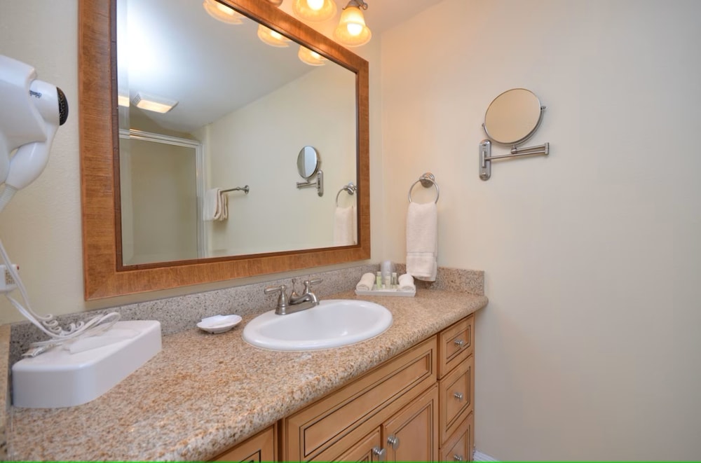 Fort Lauderdale Beach Resort by Vacatia - photo 42