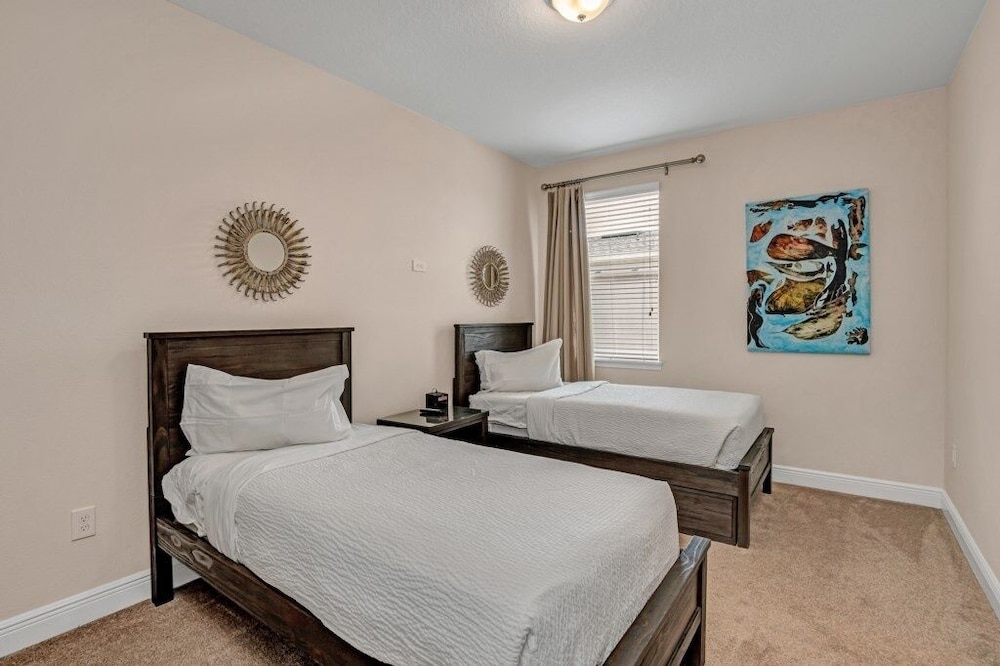 Reunion Golf Resort 8 Bed 8 Bath Amazing Pool Home 8 Bedroom Villa by RedAwning - photo 12