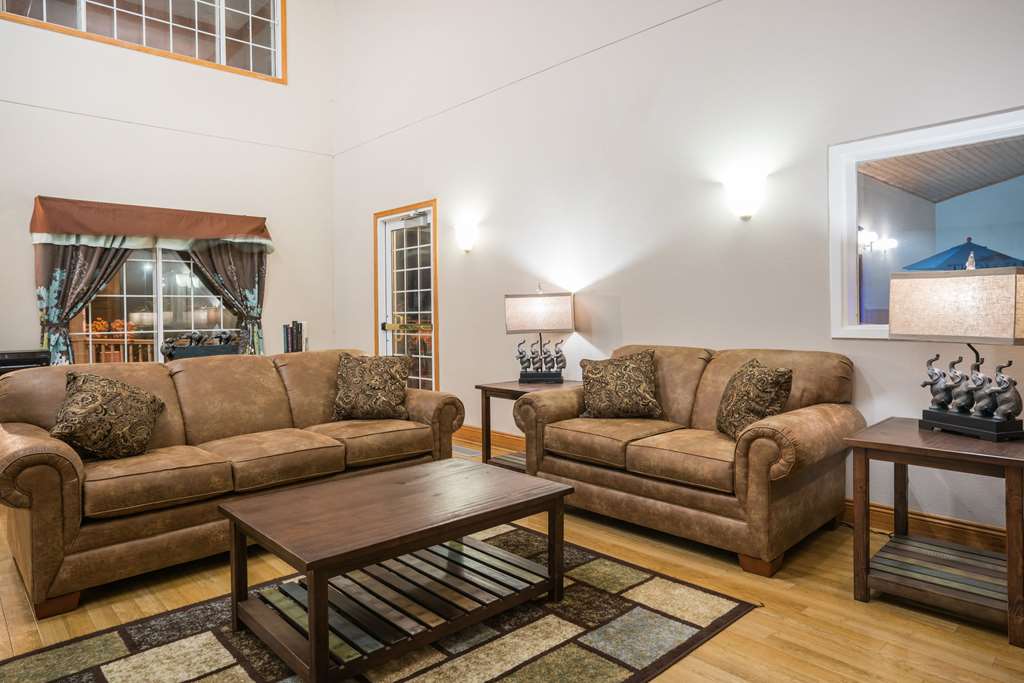 Baymont by Wyndham Albany - photo 3