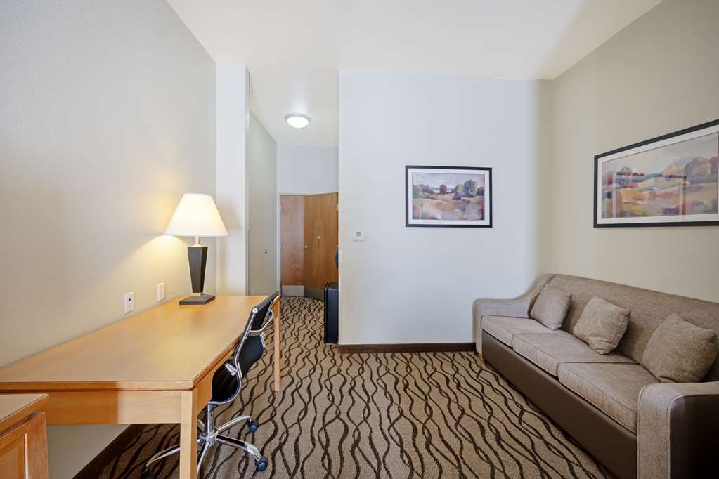 Best Western Plus Guymon Hotel & Suites - photo 15