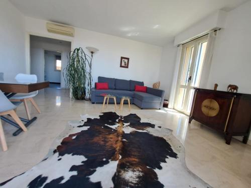 Luxurious sea view apartment Cannes Vieux Cannet — 4-Star Luxury Hotel in Le Cannet, France