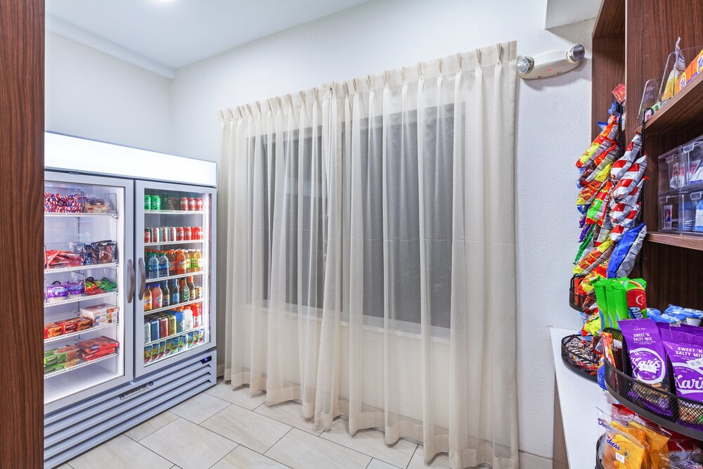 Holiday Inn Express New Orleans East by IHG - photo 29