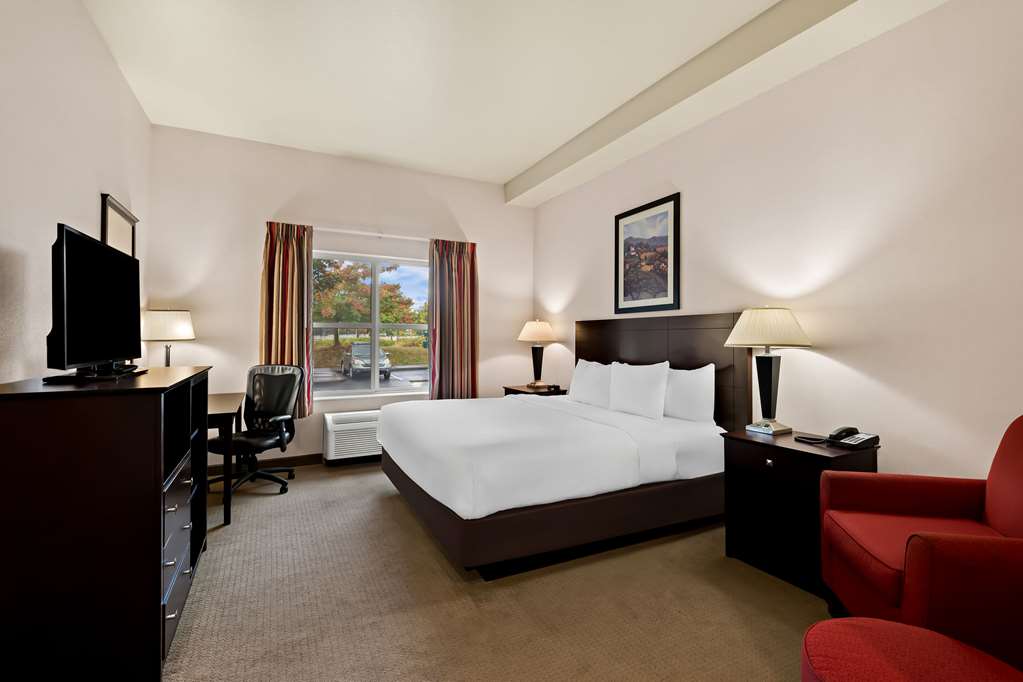Comfort Inn & Suites Creswell - photo 17