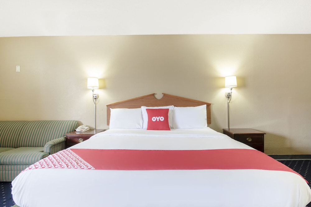 OYO Hotel Tulsa International Airport - photo 7