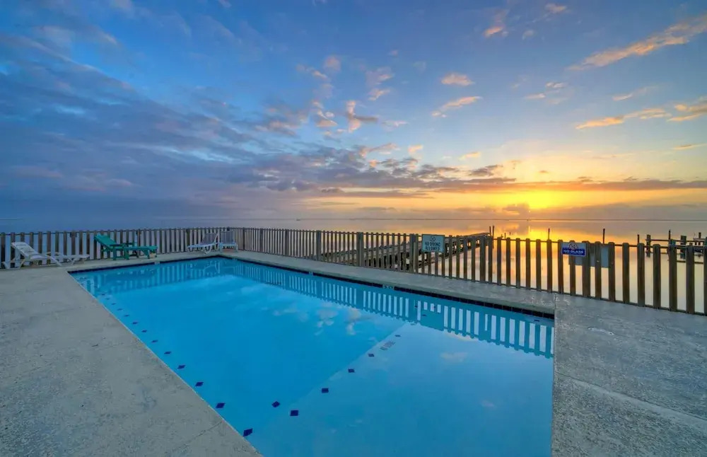 Pool Access Boat Dock Steps to the Gulf The Pintail by AvantStay — 4-Star Luxury Hotel in Corpus Christi, United States