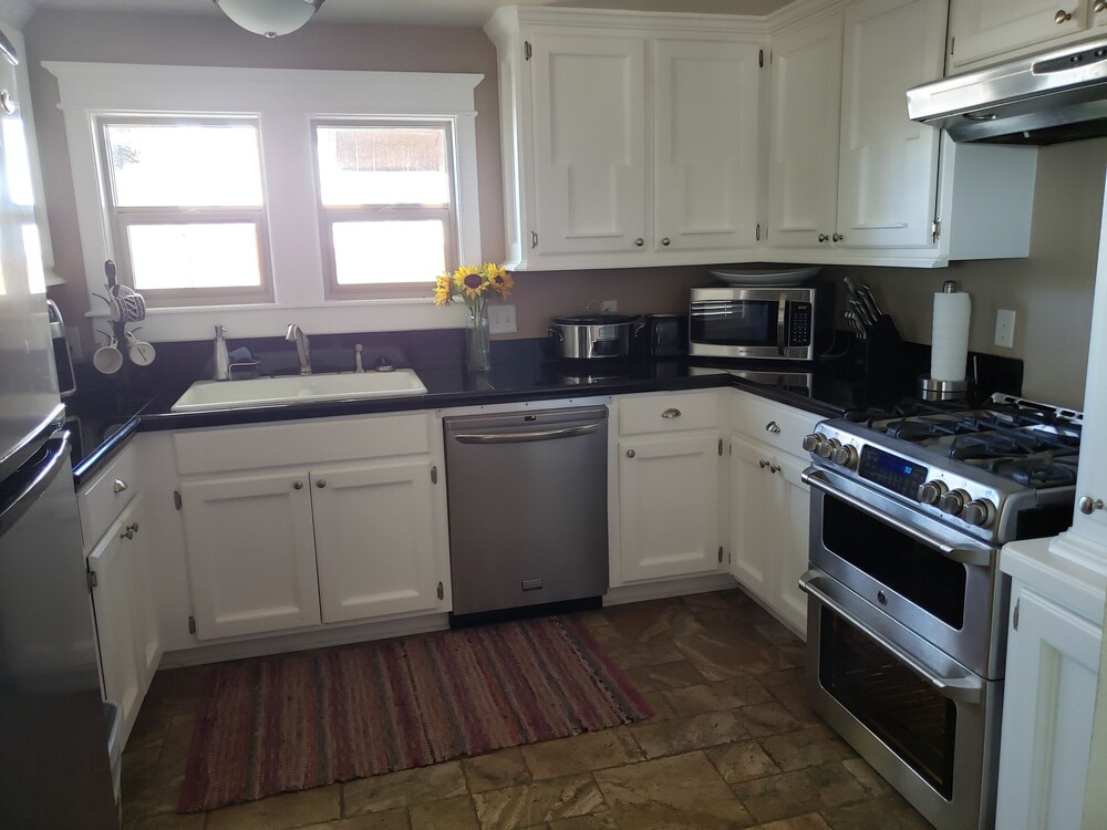 Stone Lizard Lodging - photo 12