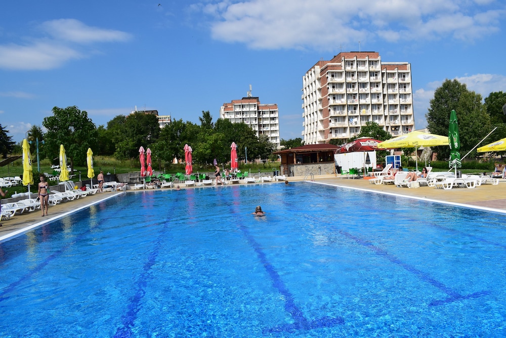 Balneo Hotel Pavel Banya — hotel in Pavel Banya