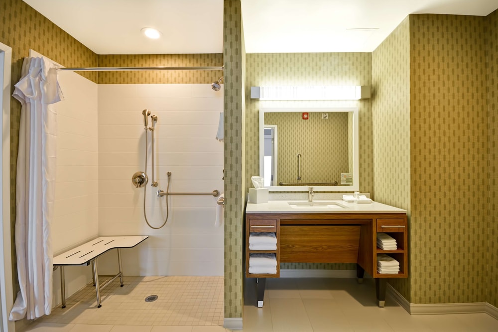 Home2 Suites by Hilton Evansville - photo 17