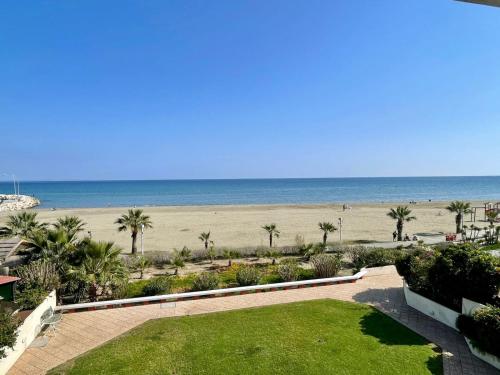 Sea View Suite in Makenzy