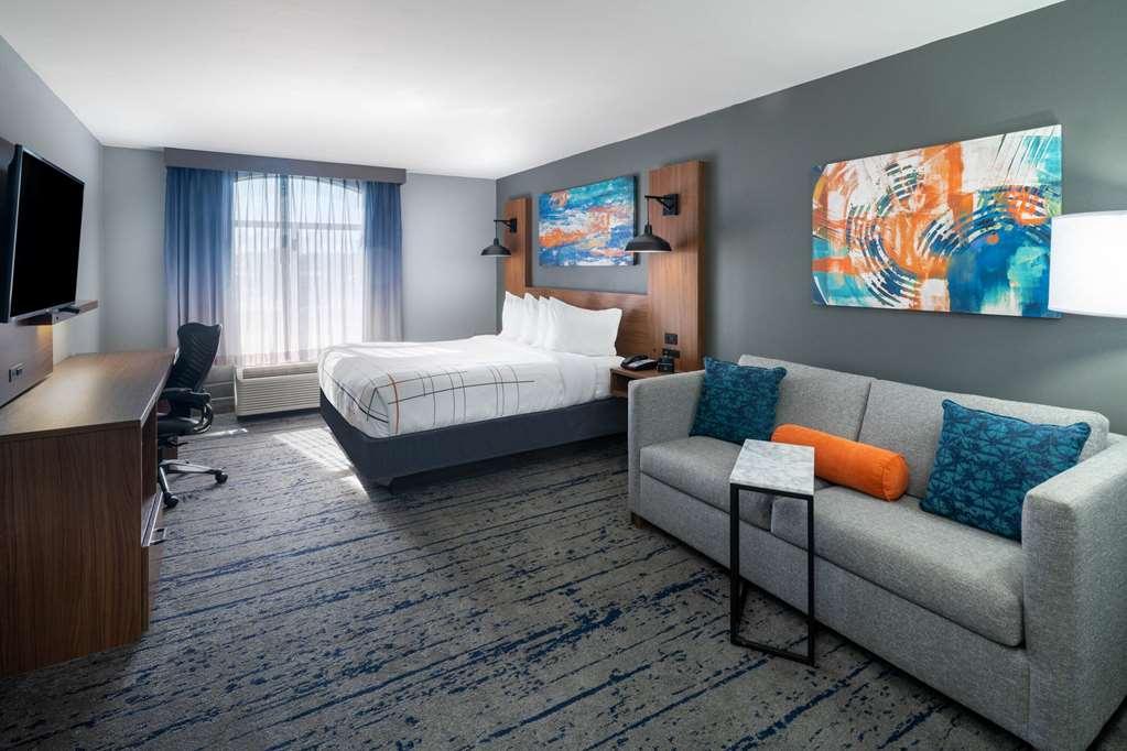 La Quinta Inn & Suites by Wyndham Albany GA - photo 21