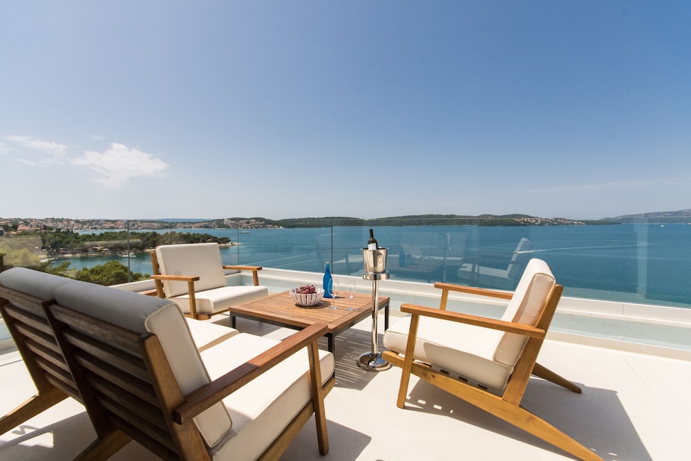 Seafront Luxury Apartments Fun — 5-Star Luxury Hotel in Trogir, Croatia