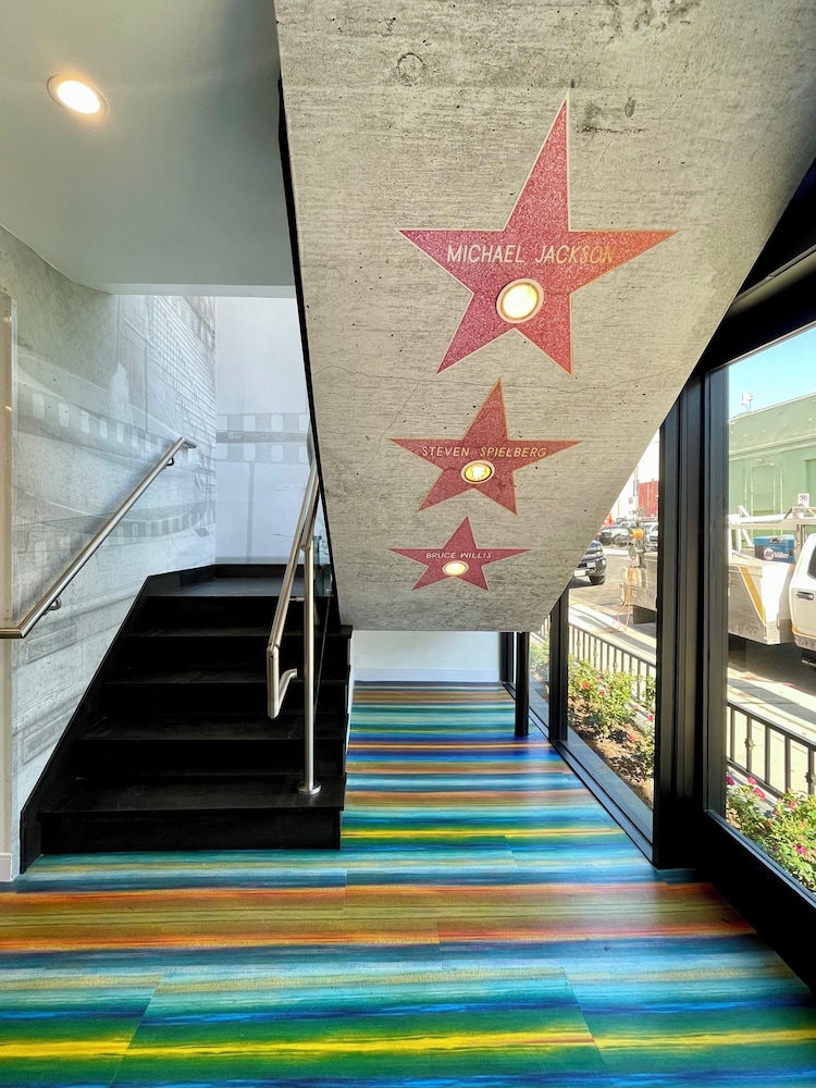 Hotel Rudra Hollywood - photo 18