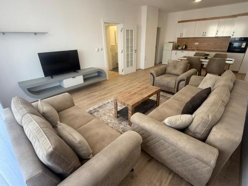 3 bedroom Family apartment in Vushtrri — 4-Star Luxury Hotel in Mitrovice, Kosovo
