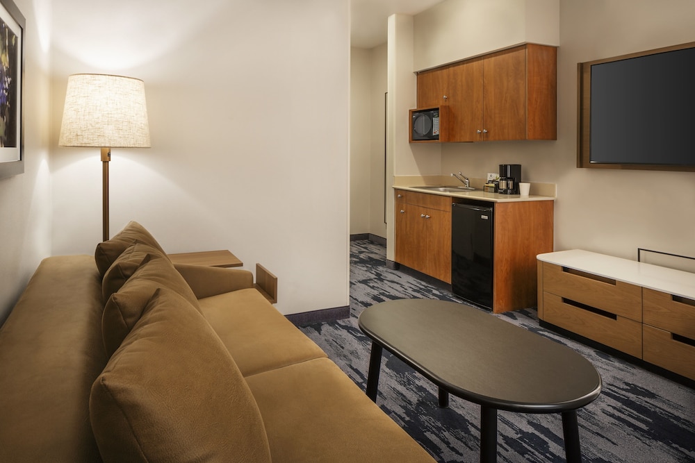 Fairfield Inn & Suites by Marriott Napa American Canyon - photo 12