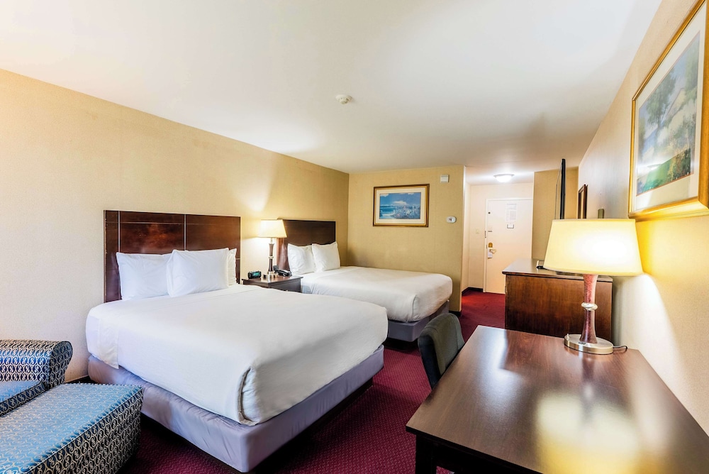 Fireside Inn & Suites Portland - photo 52