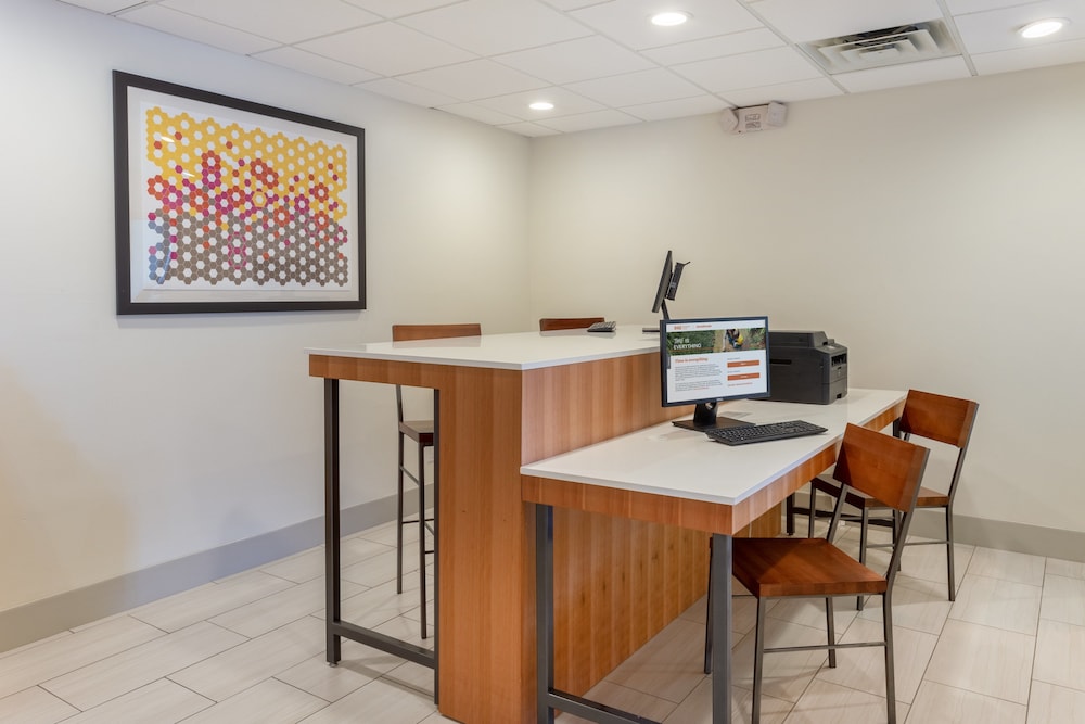 Holiday Inn Express & Suites Scottsburg by IHG - photo 30