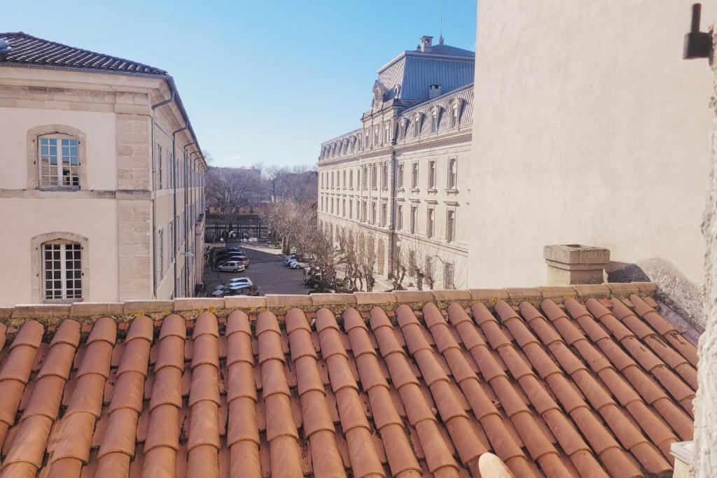 Studio Near The Ramparts Of Avignon