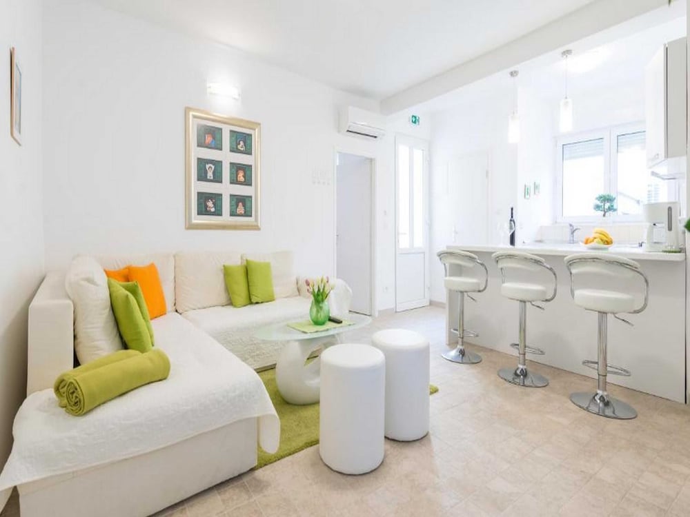 Green Magic Apartments