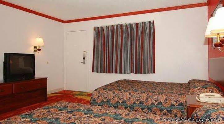 Regency Inn Kansas City - photo 12