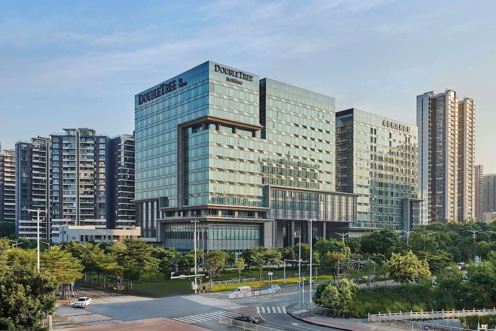 Doubletree By Hilton Shenzhen Airport Residences — 4-Star Luxury Hotel in Shenzhen, People's Republic of China
