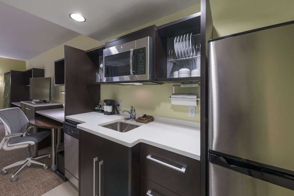 Home2 Suites by Hilton Kansas City Downtown - photo 16