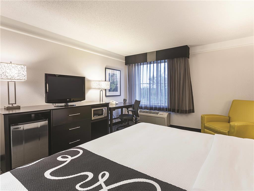 La Quinta by Wyndham Denver Englewood Tech Center - photo 15