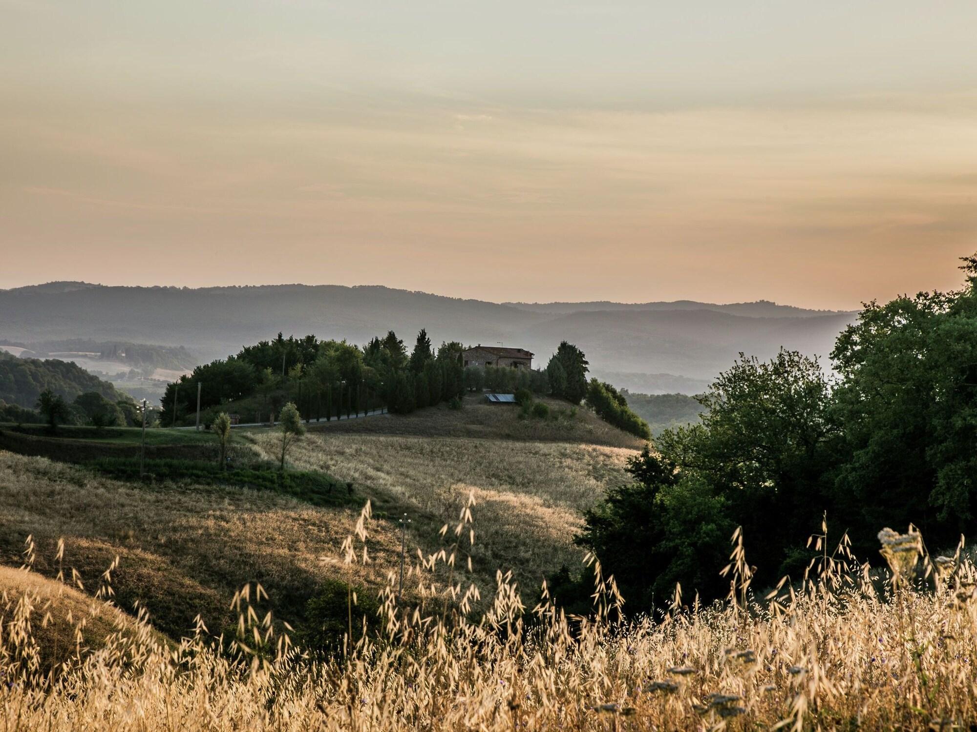 Holiday Home for 8 Guests — 4-Star Luxury Hotel in Siena, Italy