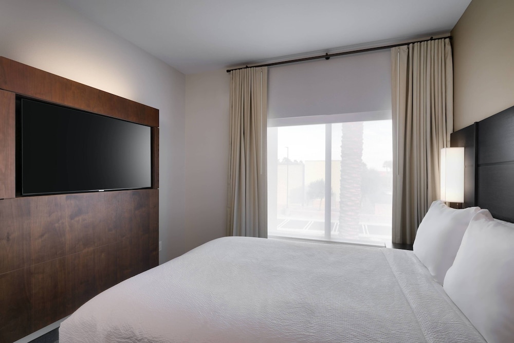 Residence Inn by Marriott La Quinta - photo 9