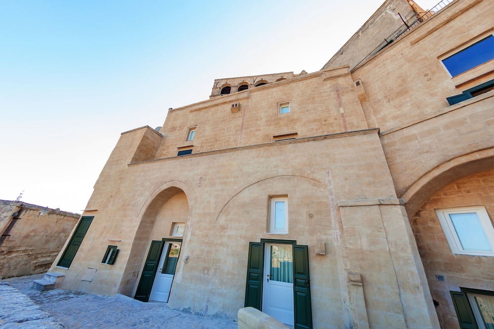 Palazzo Del Duca Hotel & Restaurant — carbon neutral stay, Matera