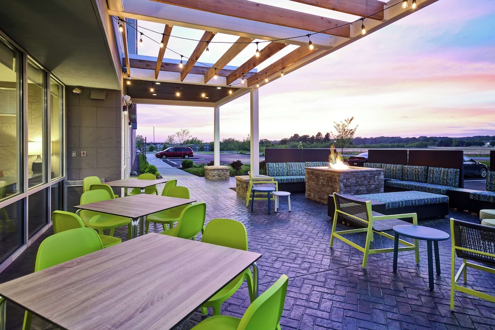 Home2 Suites by Hilton Terre Haute - photo 39