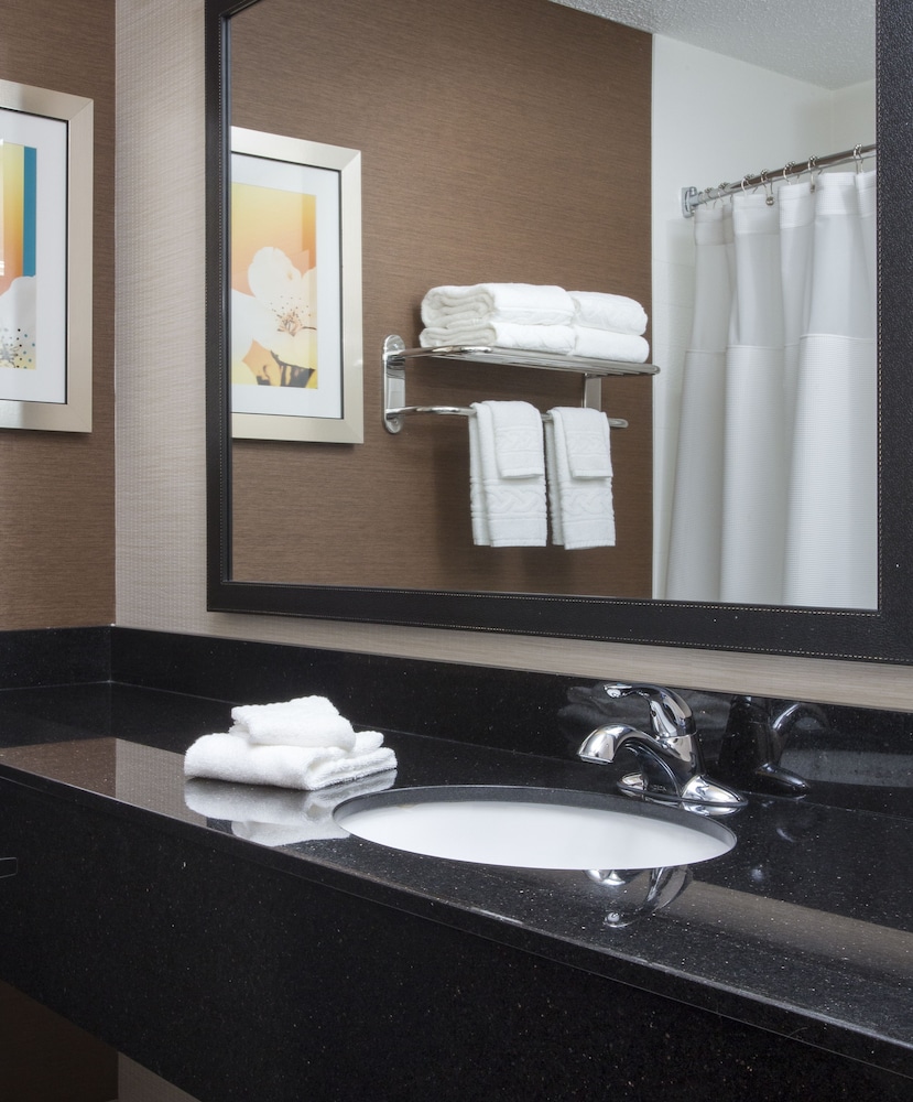 Fairfield Inn & Suites by Marriott Springfield - photo 14