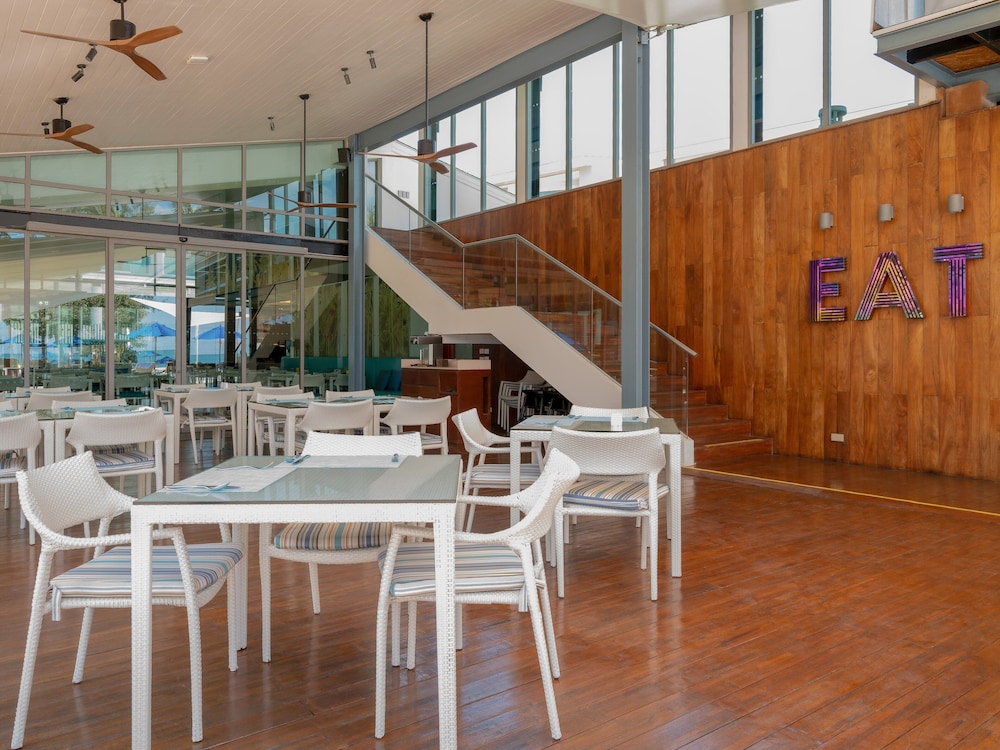 מזון ומשקאות