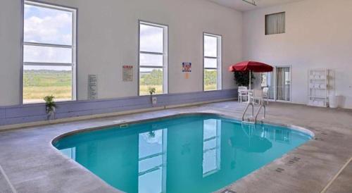 Americas Best Value Inn and Suites Clear Lake - photo 6