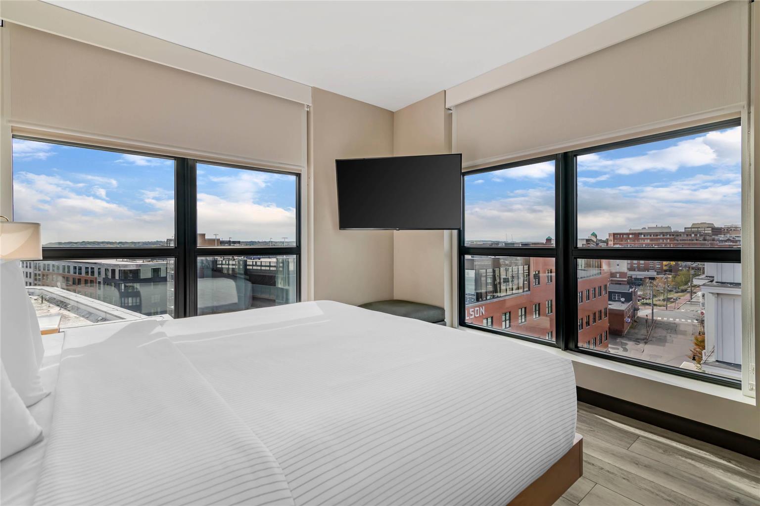 Cambria Hotel Portland Downtown Old Port - photo 56