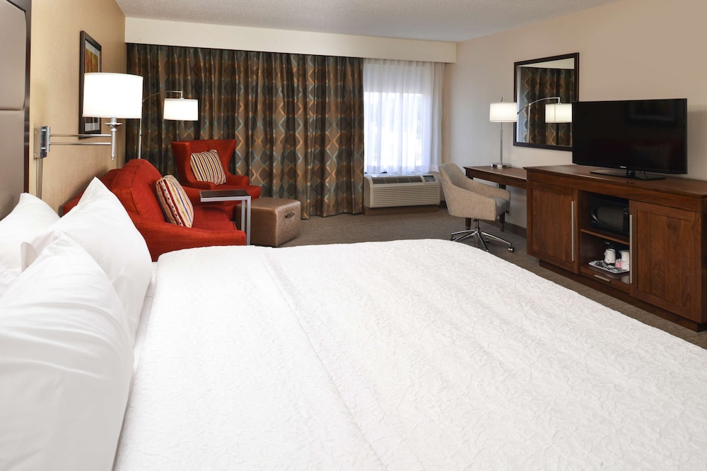 Hampton Inn Carbondale - photo 10