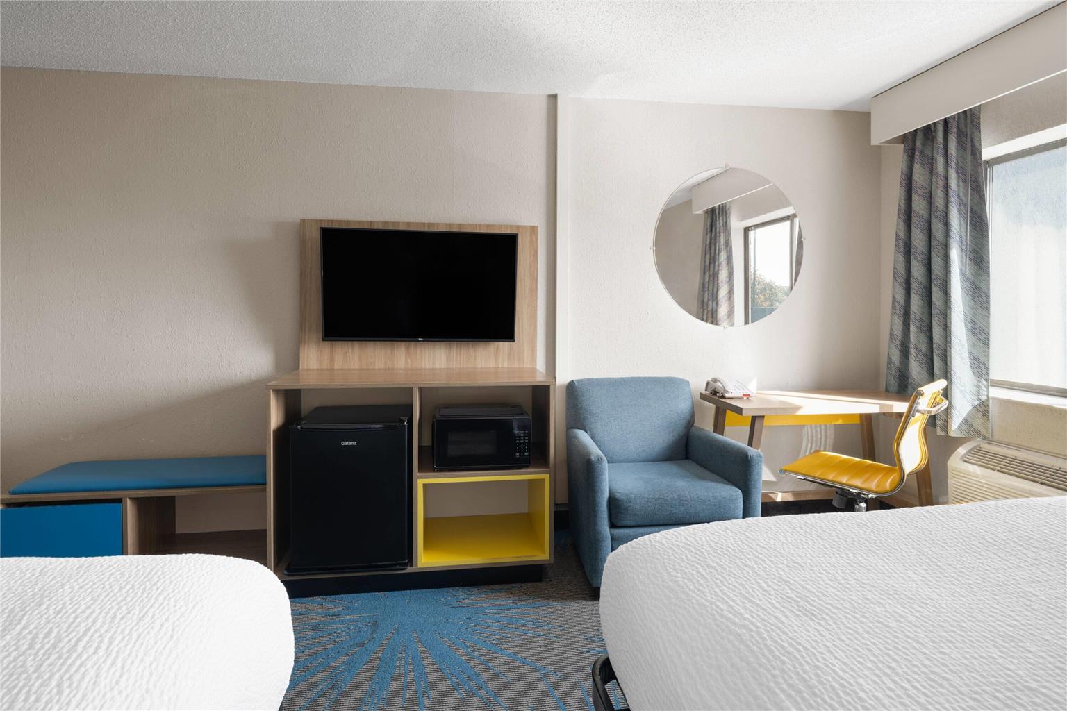 Days Inn By Wyndham Davenport - photo 20