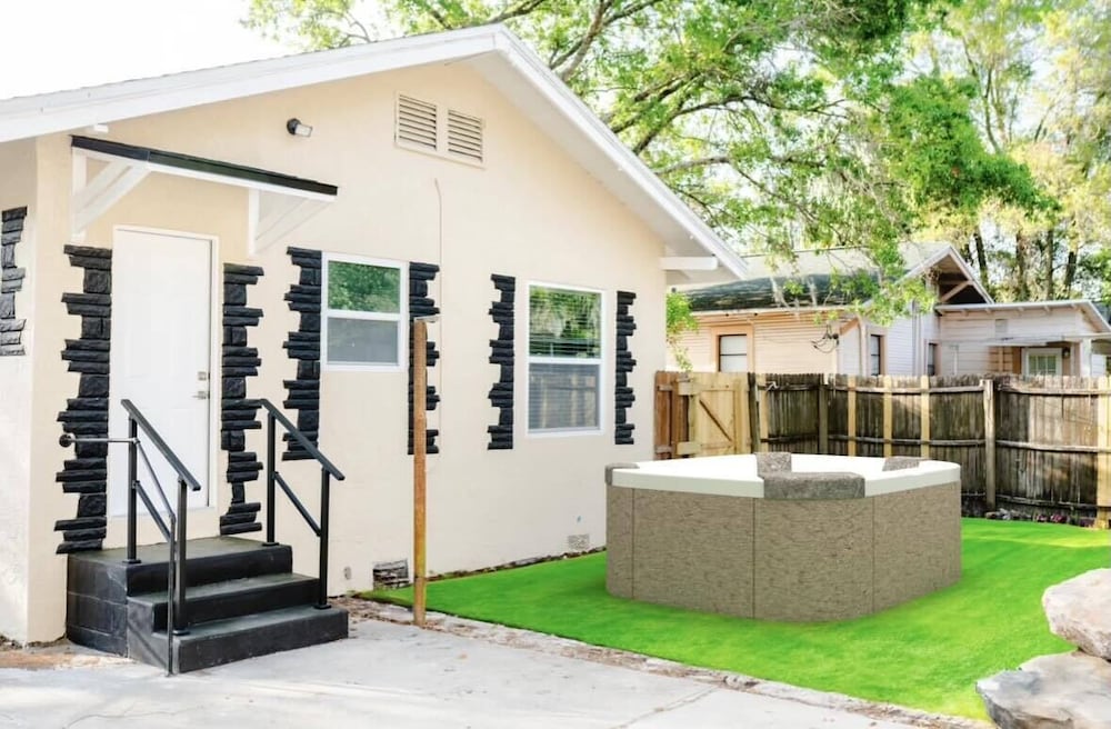 Highland Down Town Tampa in Tampa, United States