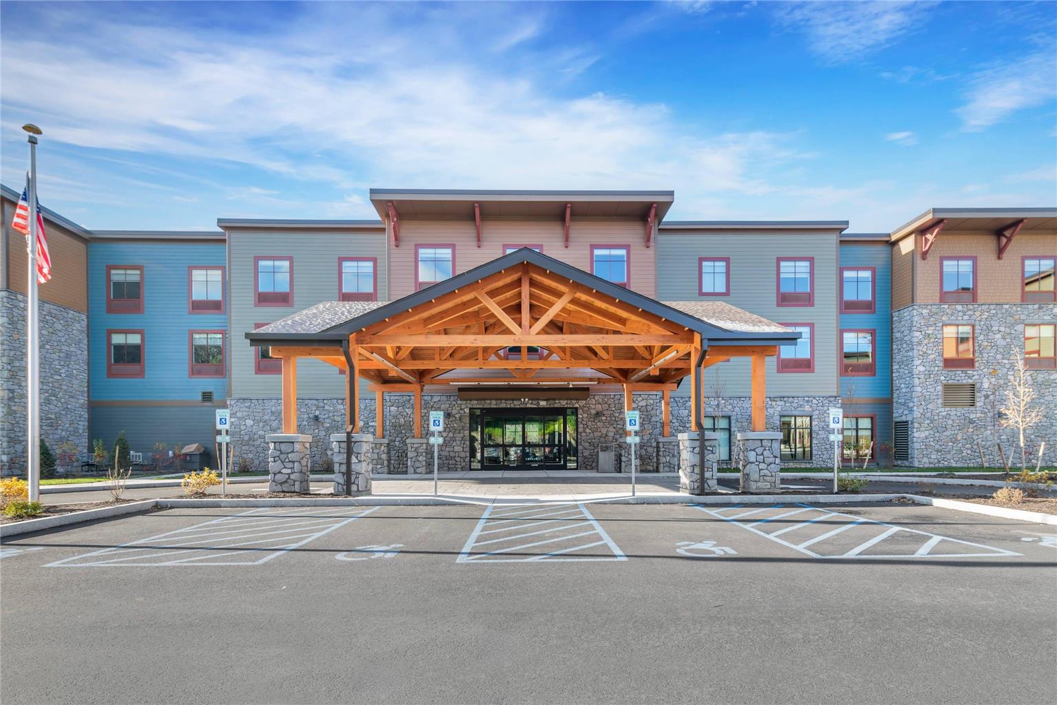 Cambria Hotel Lake Placid Lakeside Resort - photo 3