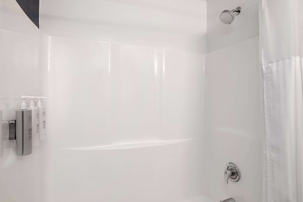 Spark by Hilton Orangeburg - photo 28