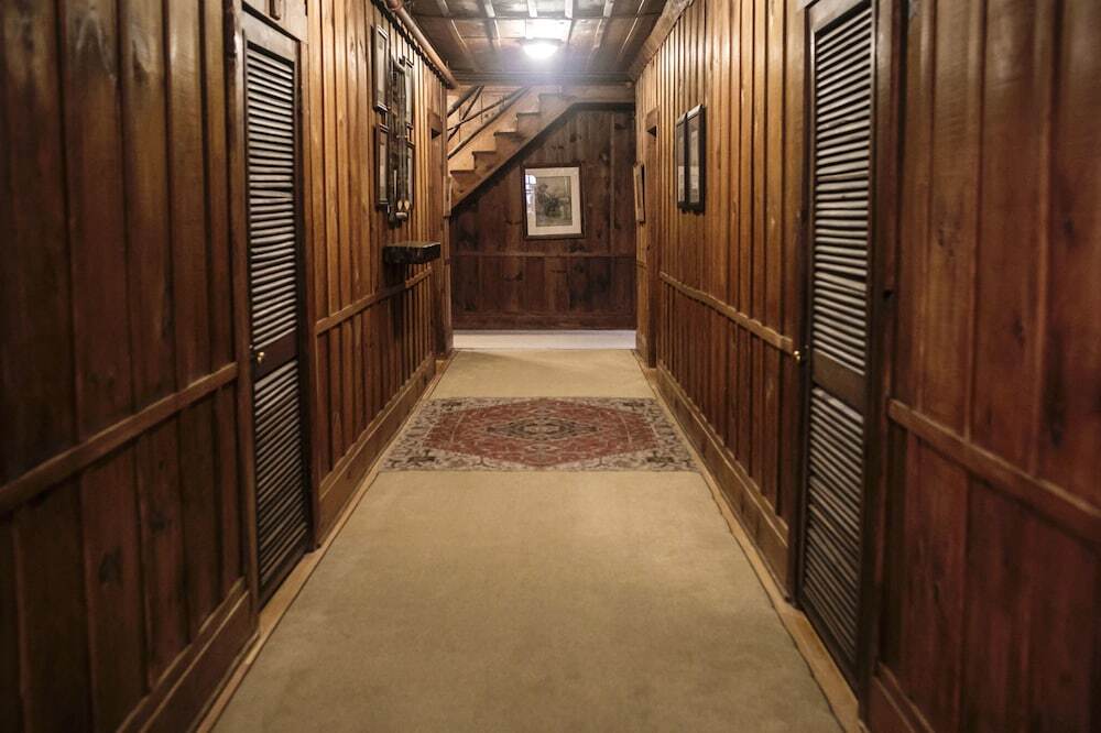 High Hampton Resort - photo 6