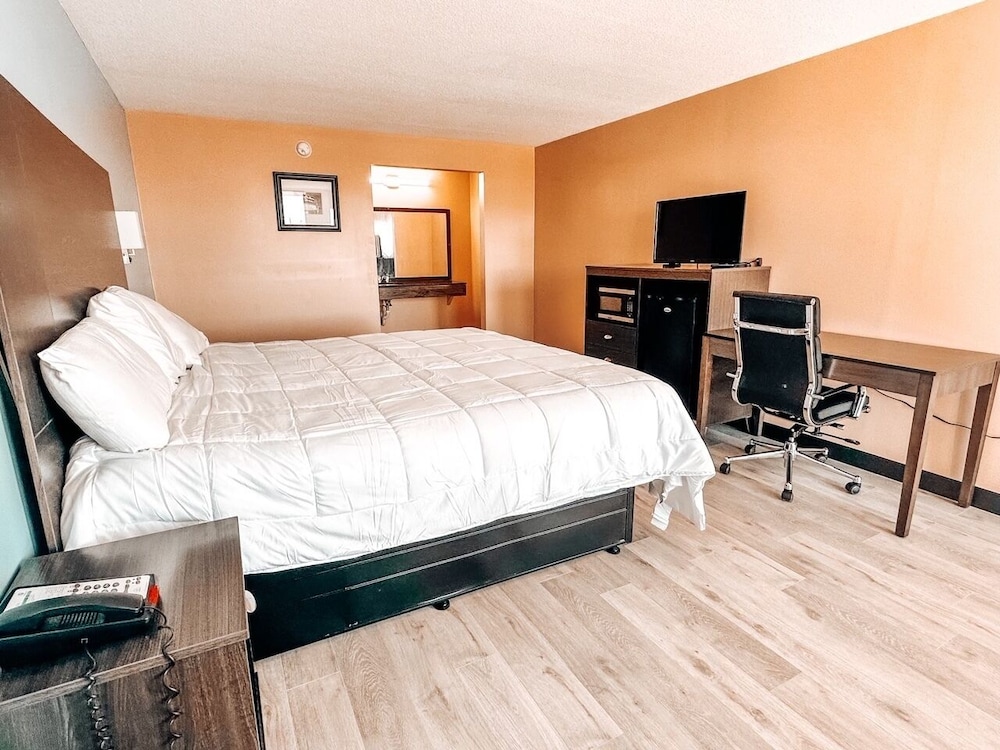 Laker Inn - photo 15