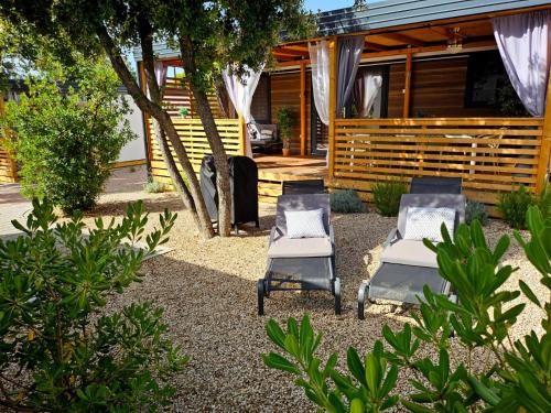 Mobile homes Royal R — 4-Star Luxury Hotel in Biograd Na Moru, Croatia