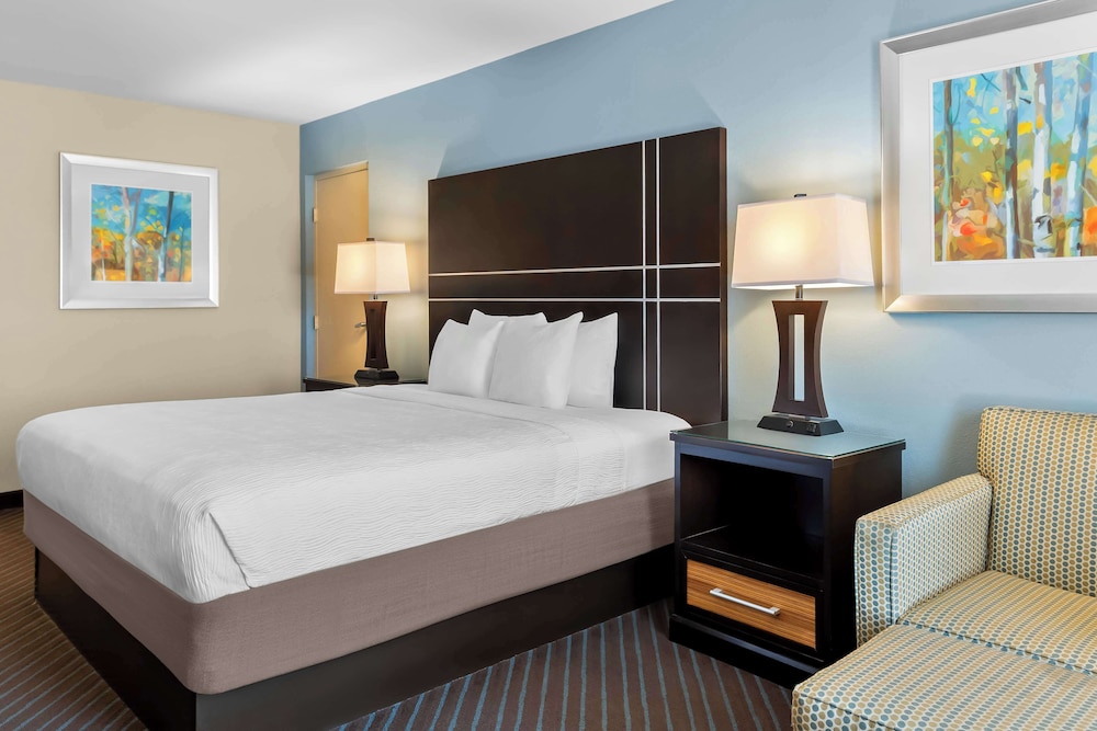 Best Western Newport Inn - photo 24
