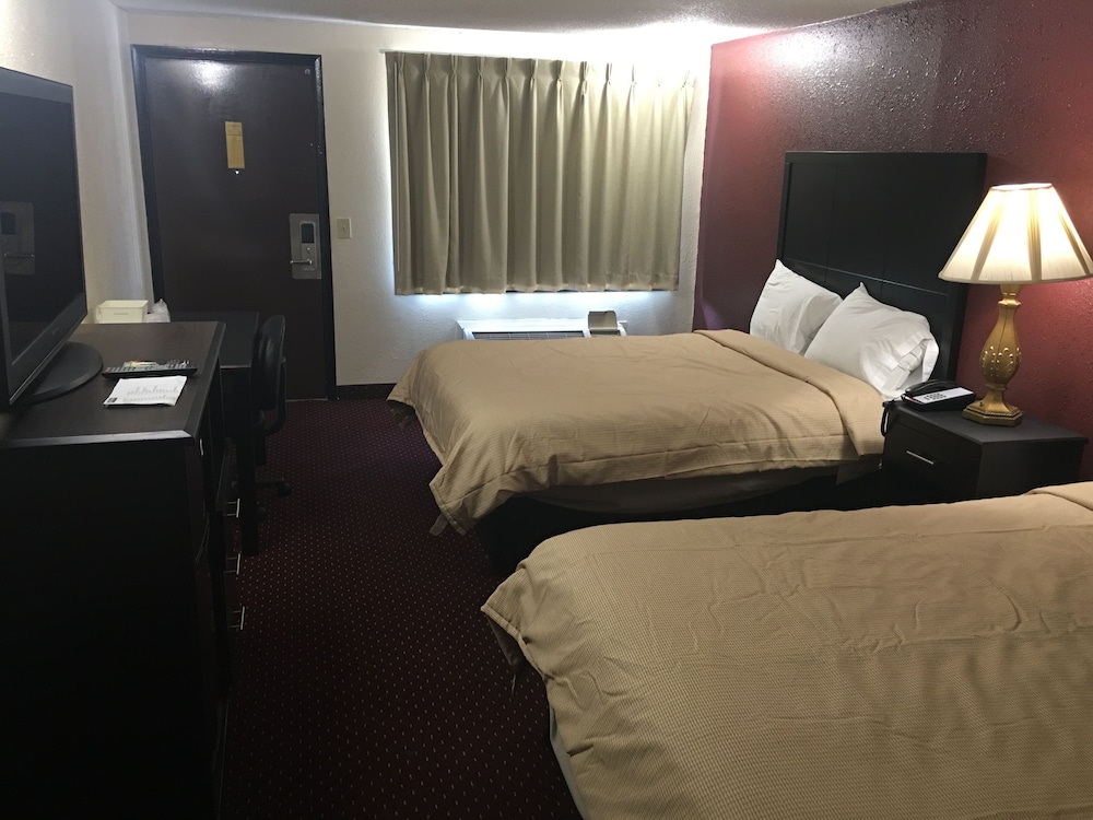 Super 9 Motel - photo 8